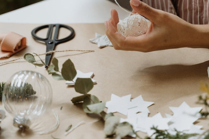 Give Your Christmas Table a Natural Makeover